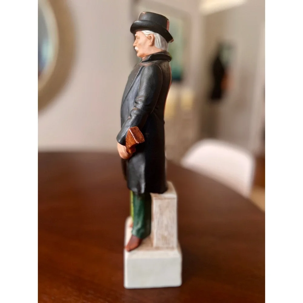 McCormick Bourbon Decanter Black Bart Gunfighter Vntage Porcelain Americana Good